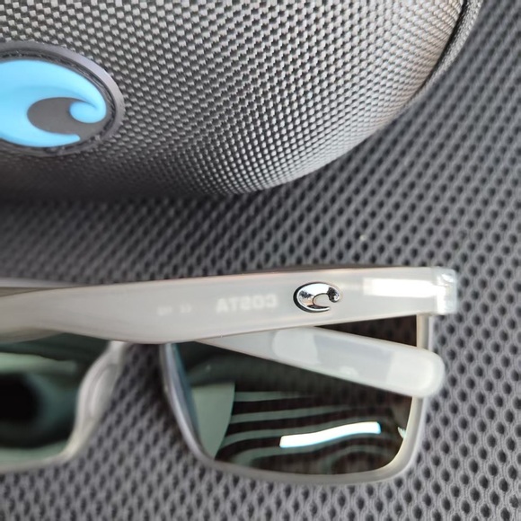 Costa Sunglasses grey frame - Picture 4 of 6